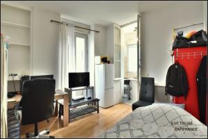 Picture of listing #329863747. Appartment for sale in Pau