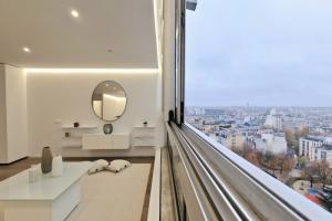 Picture of listing #329865908. Appartment for sale in Paris