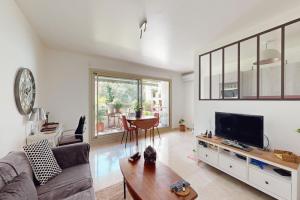 Picture of listing #329866144. Appartment for sale in Marseille