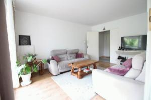 Picture of listing #329868298. Appartment for sale in Sartrouville