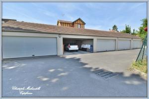Thumbnail of property #329874569. Click for details