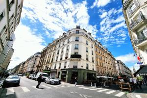 Picture of listing #329875744. Appartment for sale in Paris