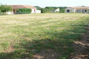 Picture of listing #329876657. Land for sale in Gençay