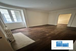 Picture of listing #329876809. Appartment for sale in Paris
