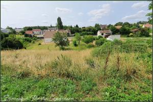 Picture of listing #329878025. Land for sale in La Chartre-sur-le-Loir