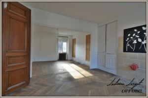 Picture of listing #329878329. House for sale in Neuilly-Saint-Front
