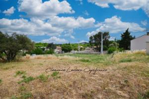 Picture of listing #329878474. Land for sale in Aramon