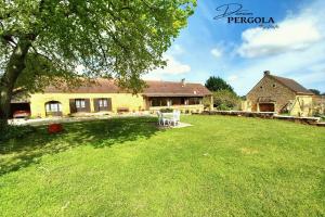 Picture of listing #329879857. House for sale in Sarlat-la-Canéda