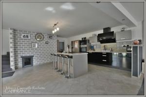 Thumbnail of property #329882643. Click for details