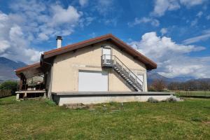 Picture of listing #329884674. House for sale in Gilly-sur-Isère