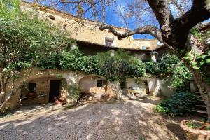 Picture of listing #329885438. House for sale in Uzès