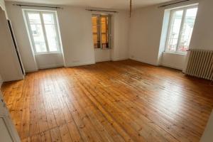 Picture of listing #329885698. Appartment for sale in Carhaix-Plouguer