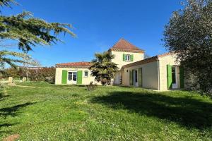 Picture of listing #329902605. House for sale in Nantheuil