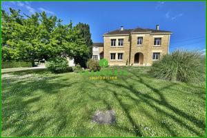 Picture of listing #329906593. House for sale in Langon