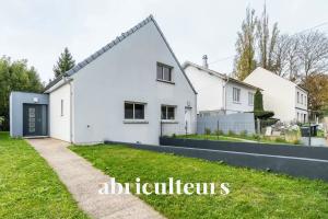 Picture of listing #329907806. House for sale in Eaubonne
