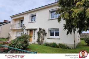 Picture of listing #329909435. House for sale in Sucé-sur-Erdre