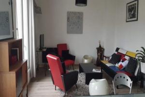 Picture of listing #329926444. Appartment for sale in Royan