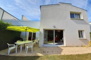 Picture of listing #329926615. Appartment for sale in Royan
