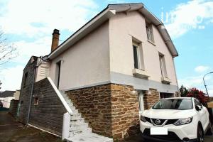 Picture of listing #329932666. House for sale in La Chapelle-sur-Erdre