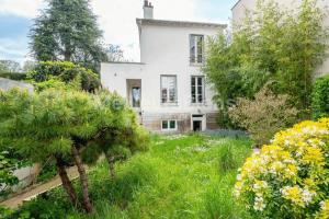 Picture of listing #329949461. House for sale in Sèvres