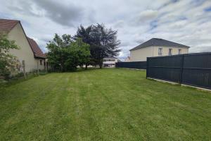 Picture of listing #329957282. Land for sale in Rosny-sur-Seine