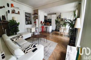Picture of listing #329959587. Appartment for sale in Paris