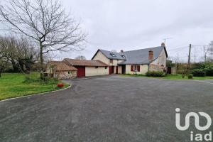 Picture of listing #329965639. House for sale in Saint-Julien-des-Landes