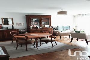 Picture of listing #329968597. Appartment for sale in Paris