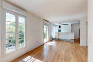 Picture of listing #329969641. Appartment for sale in Le Plessis-Robinson