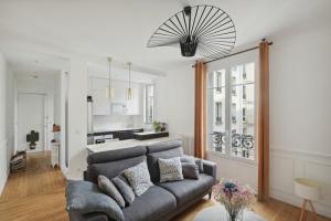 Picture of listing #329970983. Appartment for sale in Paris