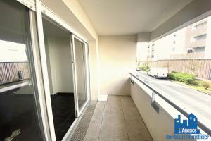 Picture of listing #329971902. Appartment for sale in Lormont