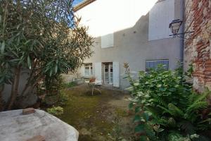 Picture of listing #329991468. House for sale in Agen
