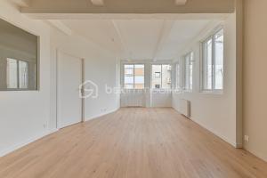 Picture of listing #329992922. Appartment for sale in Courbevoie