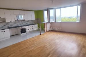 Picture of listing #329993498. Appartment for sale in Saint-Pierre-des-Corps