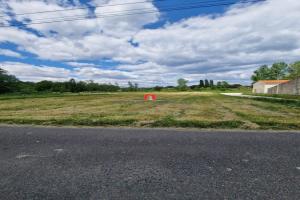 Picture of listing #329999247. Land for sale in Cartelègue