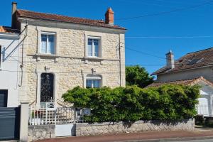 Picture of listing #330000292. House for sale in Angoulême