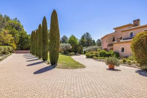 Picture of listing #330000391.  for sale in Aix-en-Provence