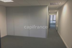 Picture of listing #330002681. Building for sale in Roubaix