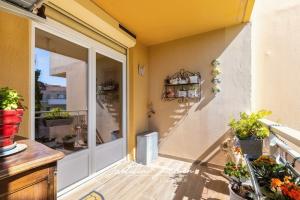 Picture of listing #330002861. Appartment for sale in Marseille