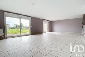 Thumbnail of property #330004985. Click for details