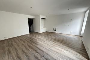 Thumbnail of property #330009687. Click for details