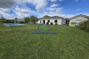 Thumbnail of property #330018506. Click for details