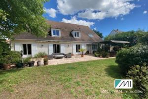 Picture of listing #330025227. House for sale in Saint-Rémy-l'Honoré
