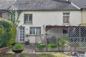 Picture of listing #330028868. House for sale in Trévérien