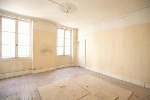 Picture of listing #330029898. Appartment for sale in Paris