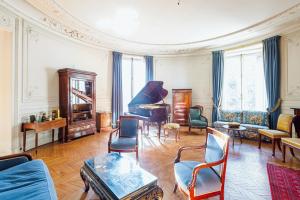 Picture of listing #330061422. Appartment for sale in Paris