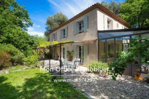 Picture of listing #330063459.  for sale in La Roque-d'Anthéron