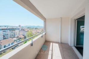 Picture of listing #330066191. Appartment for sale in Marseille