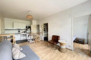 Picture of listing #330067951. Appartment for sale in Lille