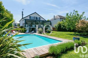 Picture of listing #330072872. House for sale in La Queue-en-Brie